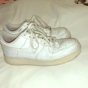 NIKE AIR FORCE 1